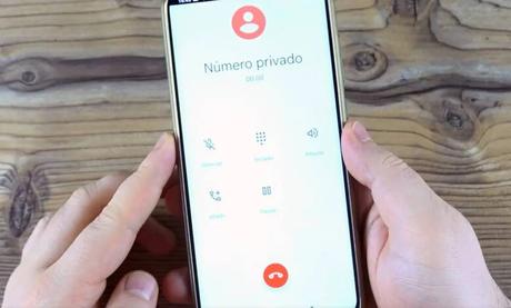 La doble llamada que llega a tu teléfono, es un timo que roba tus datos