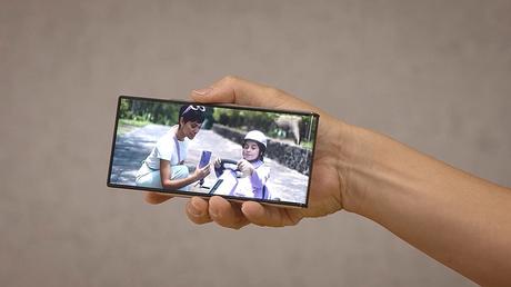 Motorola presenta el concepto de smartphone rollable Rollable_2