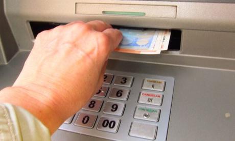 Fechas de pago del paro y subsidios del SEPE de noviembre de 2022, confirmadas por los bancos