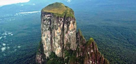 El culto a MARIA LIONZA , el CULTO A YARA diosa venezolana , culto AUTOCTONO VENEZOLANO .