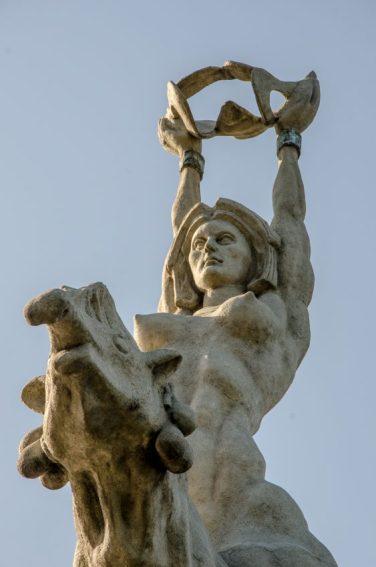 El culto a MARIA LIONZA , el CULTO A YARA diosa venezolana , culto AUTOCTONO VENEZOLANO .