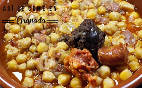 Callos con garbanzos granainos