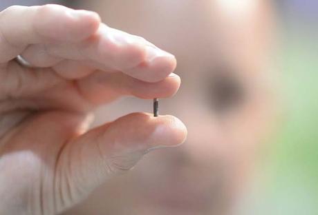 El Pentágono inventa un microchip que detecta la COVID-19 en el cuerpo, ¿la Marca de la Bestia?