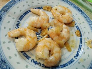 SETAS Y LANGOSTINOS CON SALSA DE COÑAC SETAS Y LANGOSTINOS CON SALSA DE COÑAC