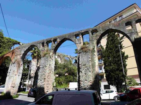 Acueducto “Puente del diablo” en Salerno