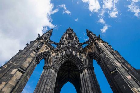 Conoce la maravillosa ciudad de Edimburgo, te contamos sobre sus atracciones históricas.