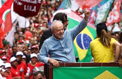 12 años después, Lula vuelve al poder en Brasil.
