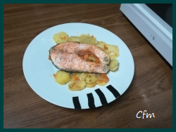 Salmón al papillote con patatas
