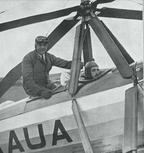 1930:El Infante don Jaime y La Cierva en su autogiro en Santander