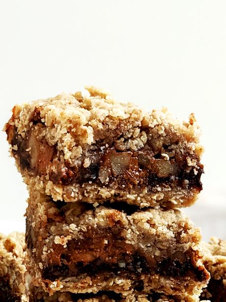 carmelitas, cuadrados de dulce de leche, avena, chocolate y nueces