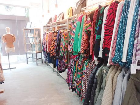 BLOGSSIPGIRL TE PRESENTA: AL LORO, VISTE CON MODA DESENFADADA Y LLENA DE PERSONALIDAD.