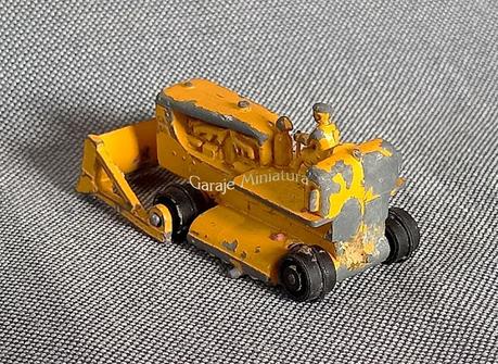 Topadora Caterpillar de la Series 1-75 de Matchbox del año 1961