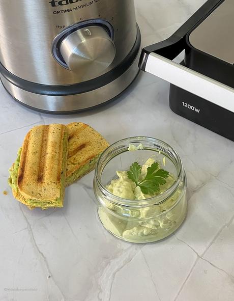 Crema de atún y aguacate para sándwich Crema de atún y aguacate para sándwich