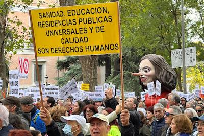 El 'Canto a la Libertad', de Labordeta, en la Plaza de Cibeles.