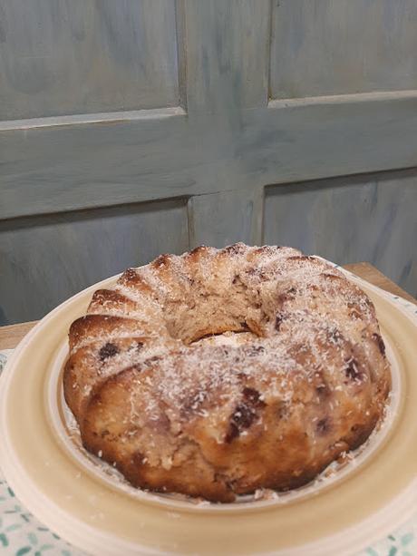 BUNDT CAKE DE FRUTO ROJOS Y NUECES