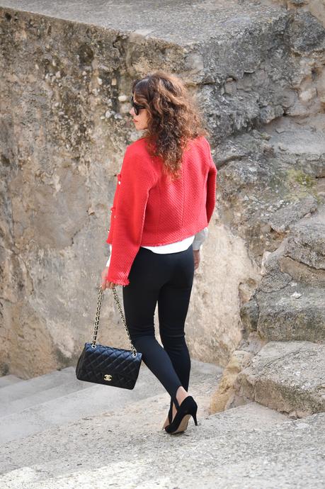 THE RED JACKET THE RED JACKET