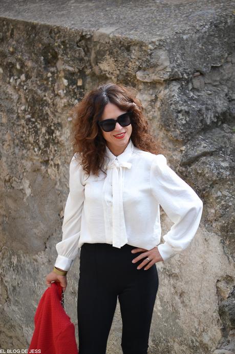 THE RED JACKET THE RED JACKET