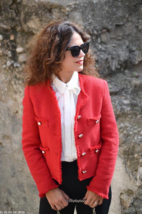 THE RED JACKET