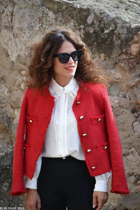 THE RED JACKET THE RED JACKET