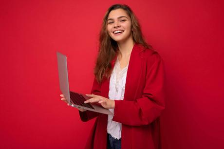 Autoescuelas 2000 y las ventajas de poder realizar la teórica online Autoescuelas 2000 y las ventajas de poder realizar la teórica online