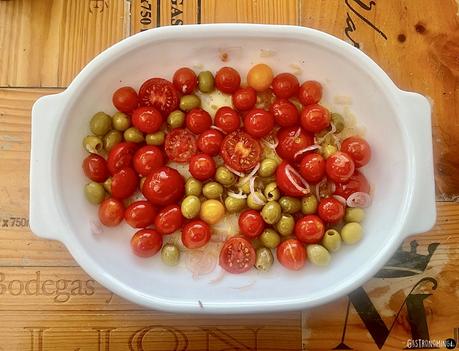 Feta asado con tomates cherry, todo el Mediterráneo en tu boca