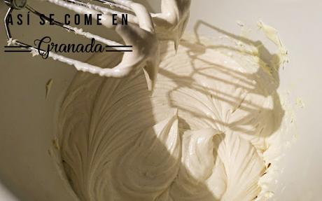 Tiramisú sin huevo. Homenaje a Juana Hellín Tiramisú sin huevo. Homenaje a Juana Hellín