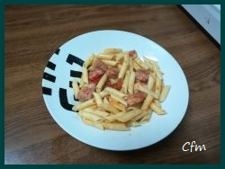 Pasta con verduras y pollo