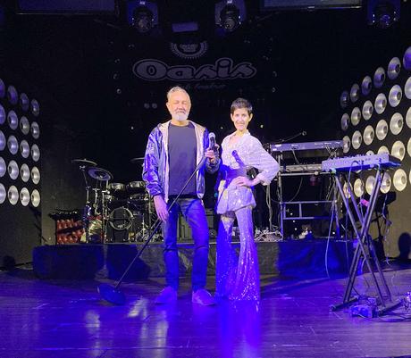 BLOGSSIPGIRL PRESENTA: RAFA SÁNCHEZ (LA UNIÓN), LA ELEGANCIA DE UNA VOZ CÁLIDA Y PROFUNDA.