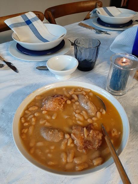 CASSOULET CON PATO Y SALCHICHAS