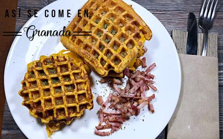 Gofres de boniato con bacon ahumado y cheddar Gofres de boniato con bacon ahumado y cheddar