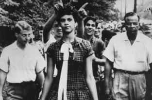 Rosa-Parks-Una-mujer-valiente-El-viento-no-nos-llevó Rosa-Parks-Una-mujer-valiente-El-viento-no-nos-llevó