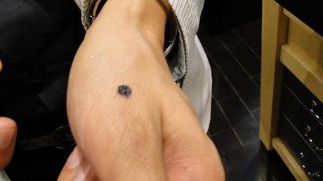 Una máscara, un smokey y un amor.