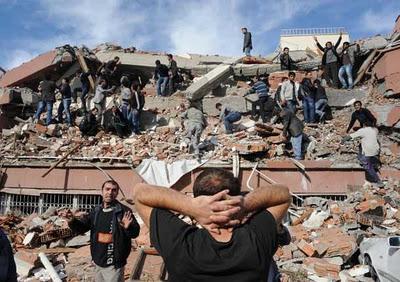 Terremoto en Turquía deja   239 muertos