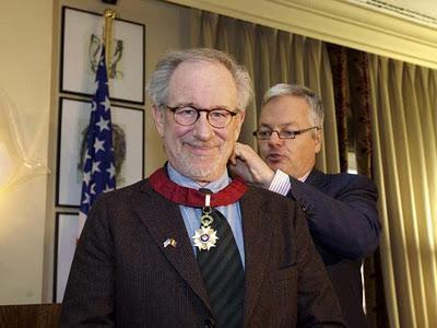 Steven Spielberg recibe medalla de honor en Bélgica