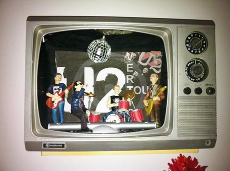 Concurso DIY x4duros'11: La TV escenario gira U2 de Fanny