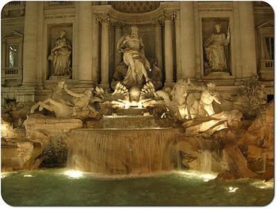 Fontana di Trevi: entre calles y leyendas [Roma]