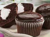 Cupcakes chocolatosos rellenos crema