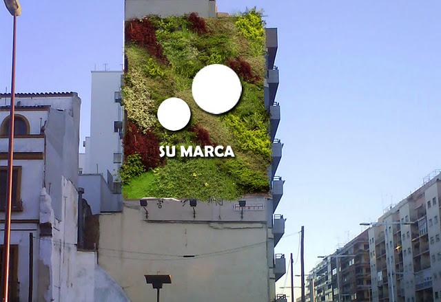 Jardín vertical publicitario Barcelona.