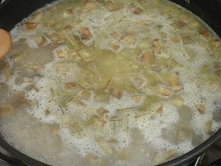 Arroz con daditos de berenjena, pera y pollo
