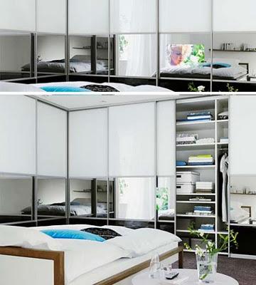 Puertas secretas que simulan paredes