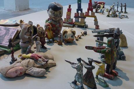 Untitled (12ª Bienal de Estambul) Untitled (12ª Bienal de Estambul)