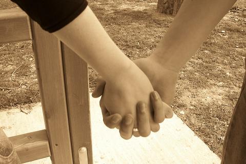 Reseña ஐ Falsas Apariencias