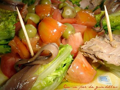 Cogollos de Tudela con melva y anchoas