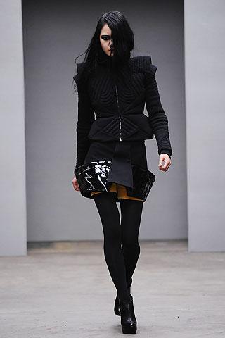 Louise Goldin Fall 2010 Ready-to-Wear