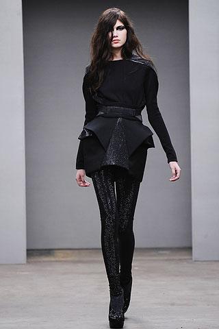 Louise Goldin Fall 2010 Ready-to-Wear