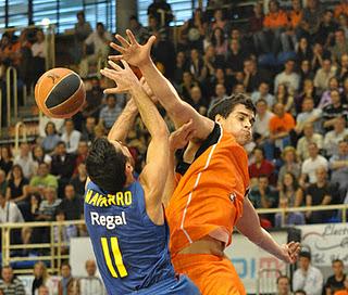 Navarro empieza y resuelve un triunfo discontinuo en Fuenlabrada (56-66)