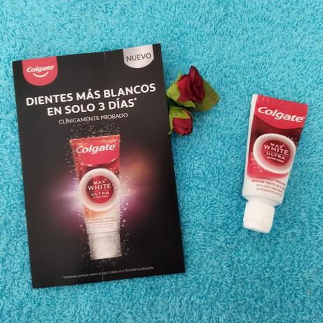 Probando Colgate Max White Ultra Active Foam