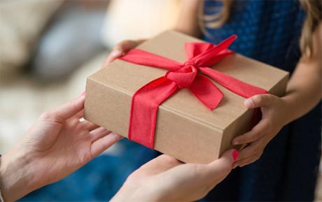 Como envolver los regalos de navidad con estilo