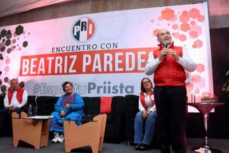 Destaca Enrique Galindo que el priismo de SLP es revolucionario, de corazón y de hueso colorado, ante Beatriz Paredes