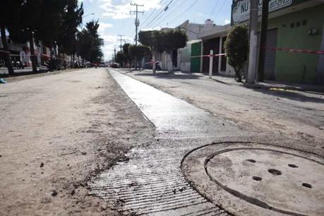 Listo drenaje sanitario de avenida Morales Saucito